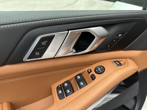 New 2026 BMW X5 xDrive40i w/ M Sport Package image 14