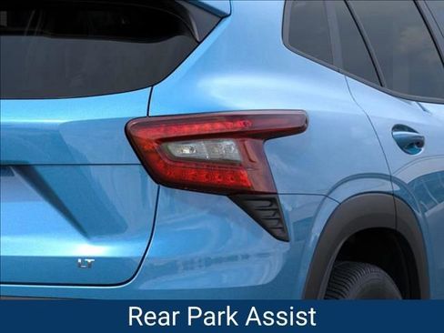 New 2026 Chevrolet Trax LT w/ Driver Confidence Package image 12
