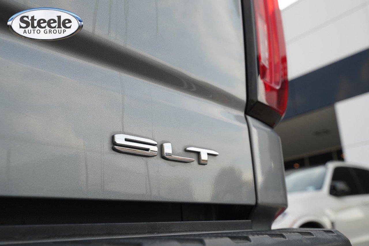 Used 2023 GMC Sierra 1500 SLT AWD/4WD image 22