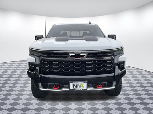 Used 2025 Chevrolet Silverado 1500 ZR2 w/ Technology Package AWD/4WD image 5