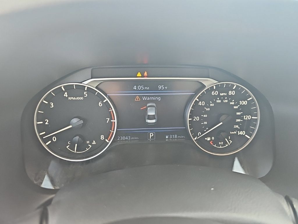 Used 2025 Nissan Altima 2.5 SV FWD image 10