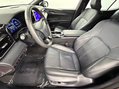 Used 2025 Toyota Camry XSE FWD image 22