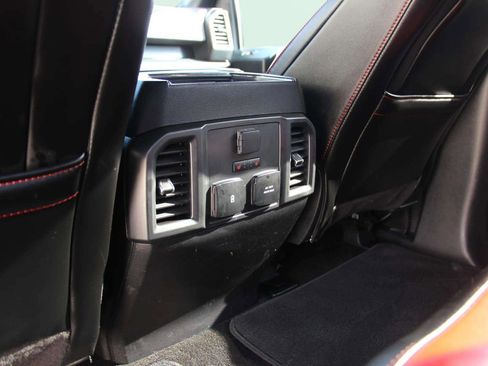 Used 2019 Ford F150 Lariat w/ Equipment Group 502A Luxury AWD/4WD image 24