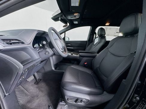 New 2026 Toyota Sienna Limited image 14