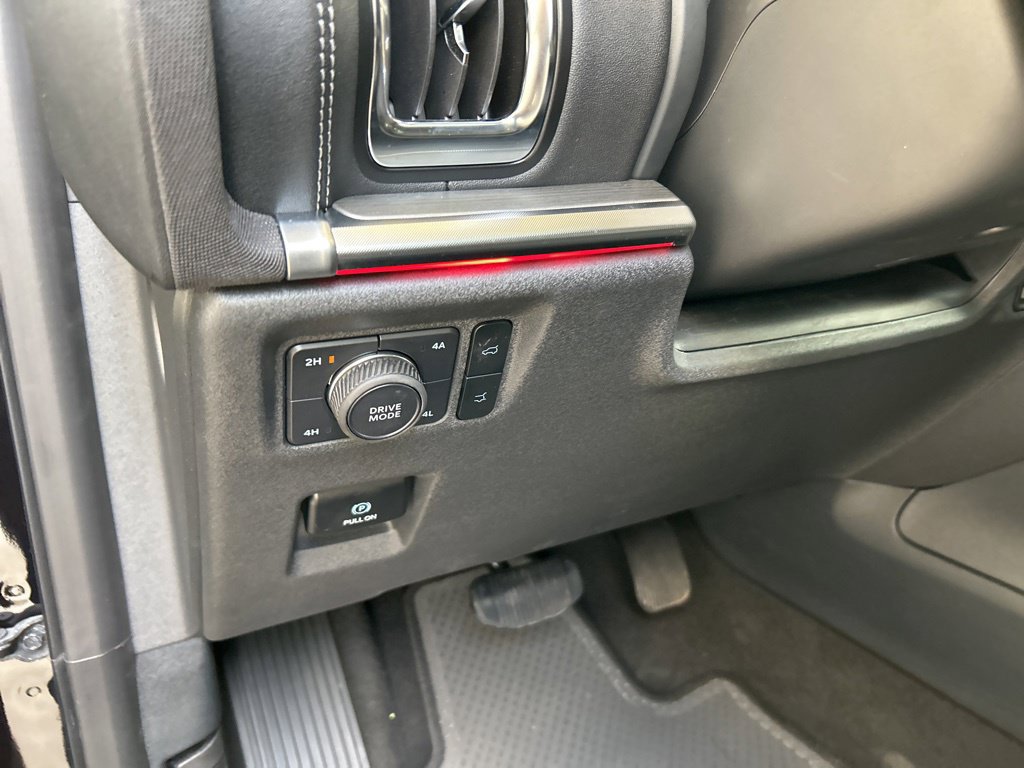 Used 2025 Ford Expedition Max Platinum AWD/4WD image 53
