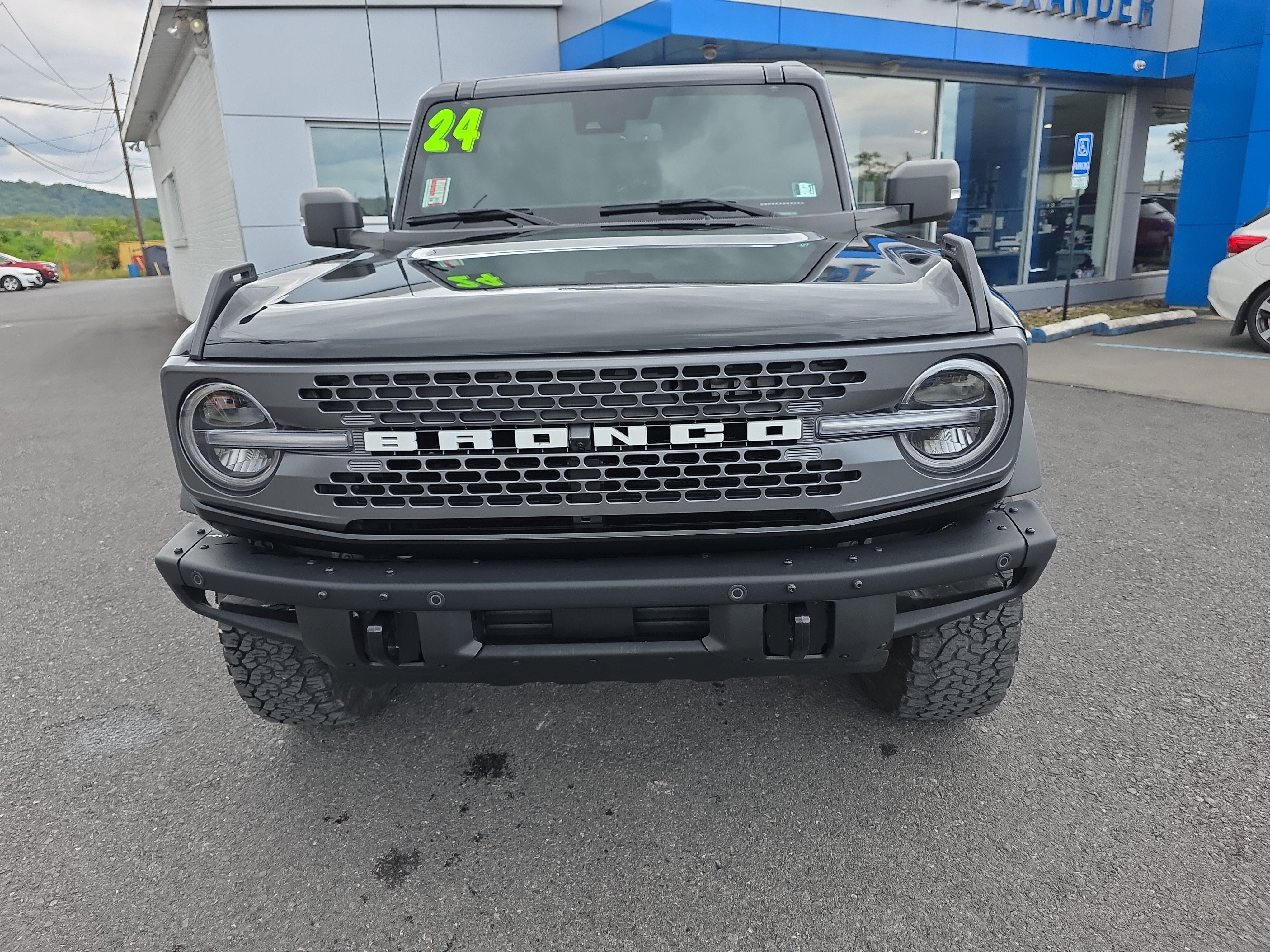 Used 2024 Ford Bronco Badlands AWD/4WD image 8