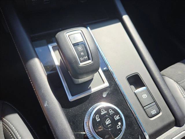 Used 2024 Mitsubishi Outlander SE FWD image 14