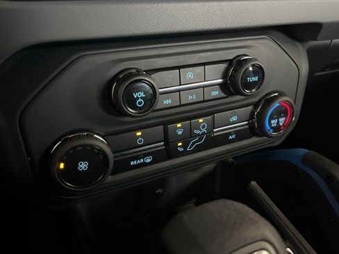 Used 2023 Ford Bronco 4-Door w/ Sasquatch Package AWD/4WD image 14