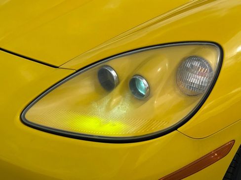 Used 2008 Chevrolet Corvette Coupe w/ Preferred Equipment Group RWD image 21