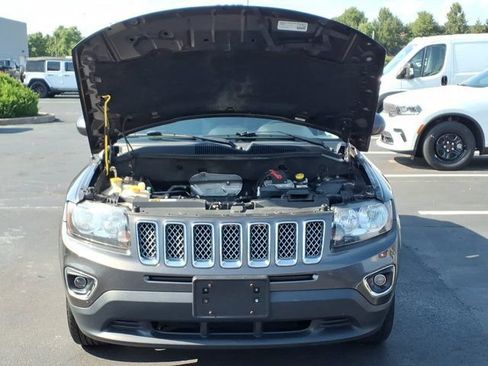 Used 2015 Jeep Compass High Altitude FWD image 32