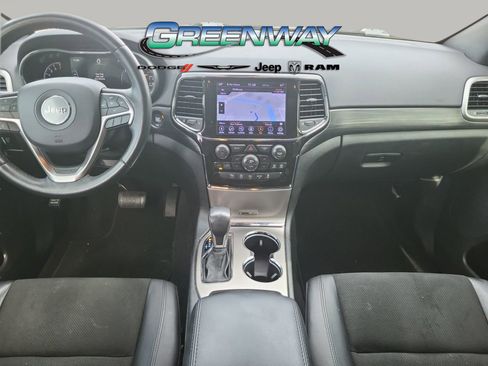 Used 2021 Jeep Grand Cherokee Laredo X image 13