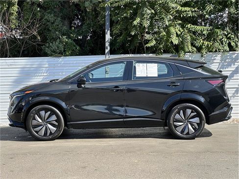 Used 2024 Nissan Ariya AWD image 13