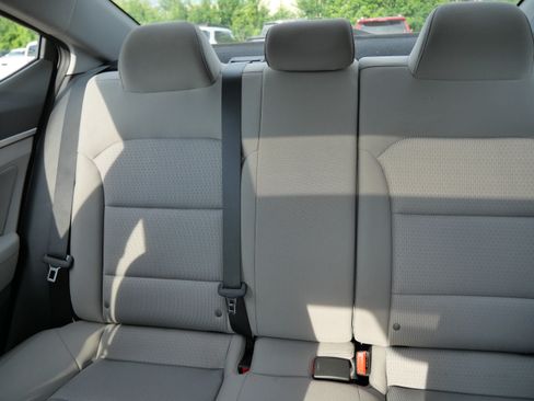 Used 2018 Hyundai Elantra Value Edition FWD image 13