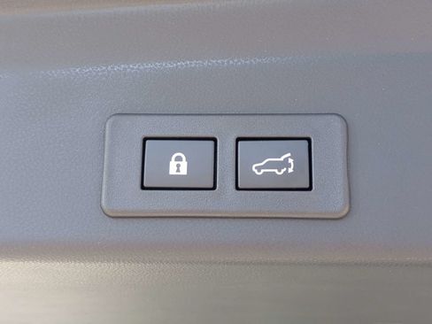 Used 2025 Subaru Ascent Premium AWD/4WD image 13