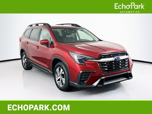 Used 2025 Subaru Ascent Premium AWD/4WD image 1
