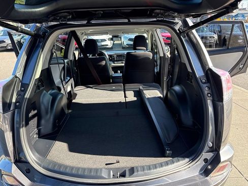 Used 2017 Toyota RAV4 XLE w/ All Weather Liner Package AWD/4WD image 31
