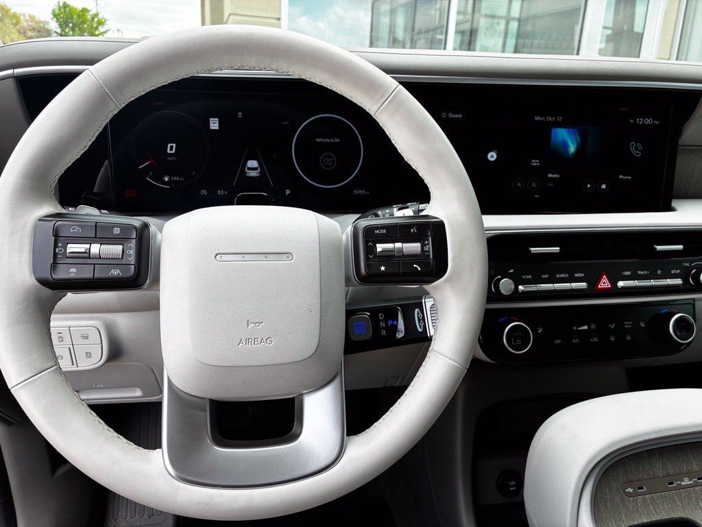 Used 2026 Hyundai Palisade SEL FWD image 15