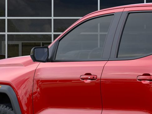 New 2026 GMC Canyon AT4 w/ Technology Plus Package AWD/4WD image 12