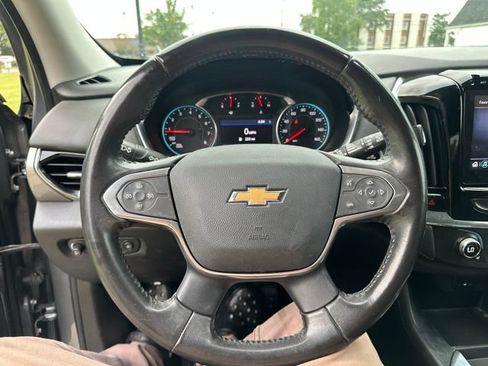 Used 2020 Chevrolet Traverse LT FWD image 43