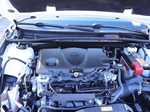 Used 2023 Toyota Camry SE image 30