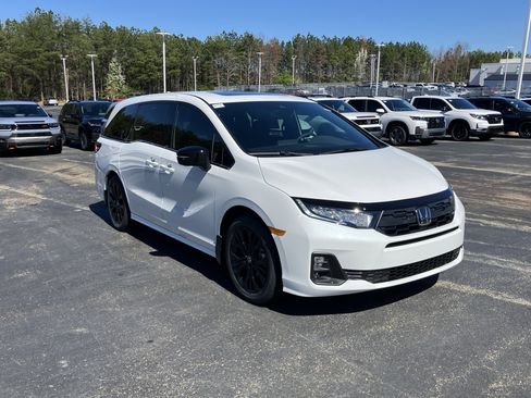 New 2026 Honda Odyssey Sport-L image 2