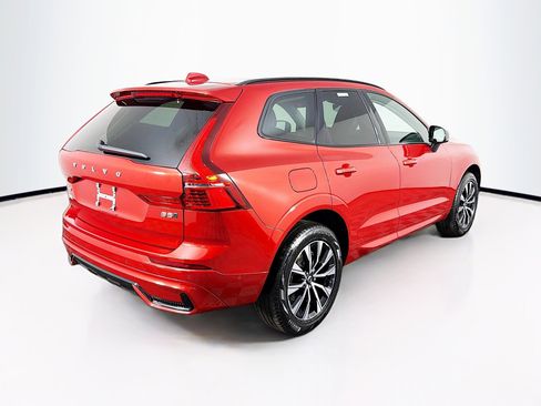 Used 2024 Volvo XC60 B5 Plus w/ Climate Package image 8