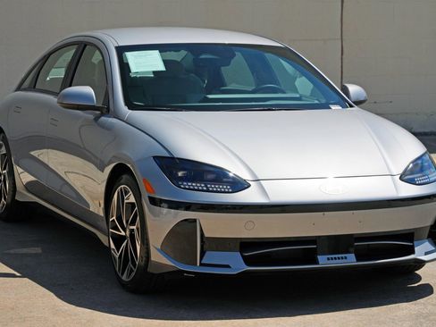 Used 2023 Hyundai Ioniq 6 SEL RWD image 51