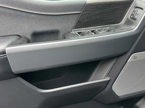 Used 2024 Ford F150 Lightning Lariat image 10