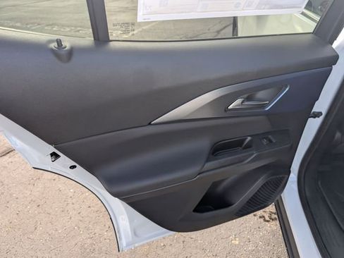 New 2026 Chevrolet Equinox EV LT image 10