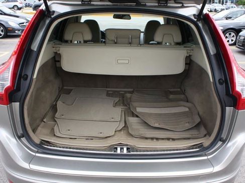 Used 2015 Volvo XC60 T6 w/ Protection Package AWD/4WD image 14