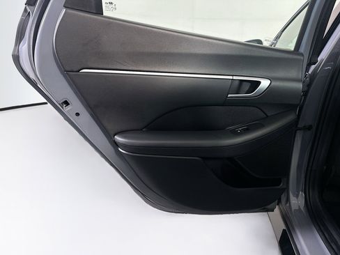Used 2025 Hyundai Sonata SEL FWD image 27