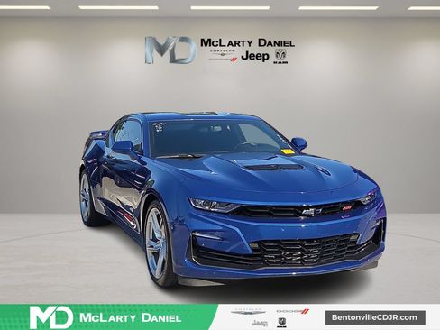 Used 2022 Chevrolet Camaro SS RWD image 1