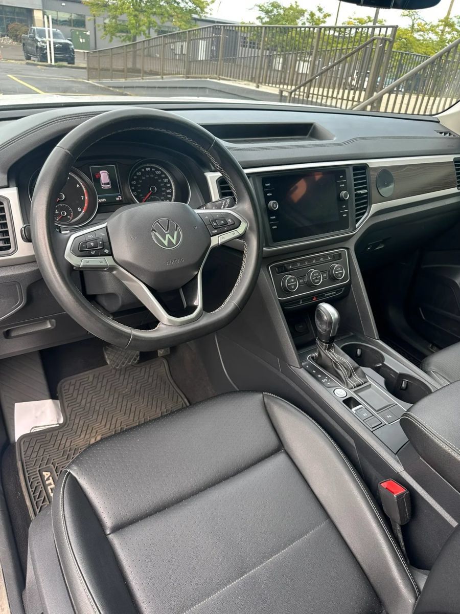 Used 2021 Volkswagen Atlas SE w/ Panoramic Sunroof Package FWD image 10