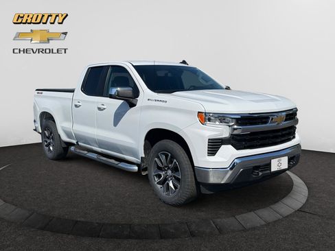 Used 2023 Chevrolet Silverado 1500 LT AWD/4WD image 7