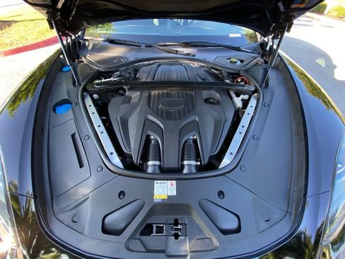 Used 2022 Porsche Panamera 4S AWD/4WD image 31