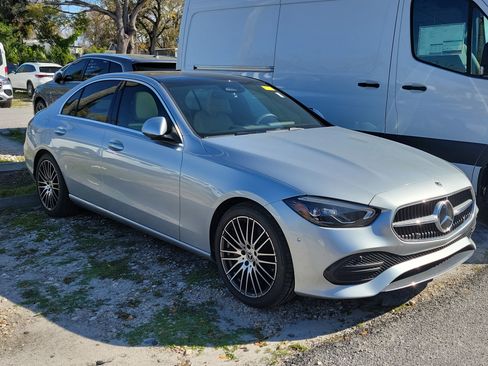 Used 2022 Mercedes-Benz C 300 Sedan image 2