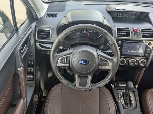 Used 2018 Subaru Forester 2.5i Touring w/ Popular Package #3B AWD/4WD image 19
