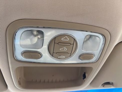 Used 2008 Kia Rondo EX w/ Premium Pkg image 21