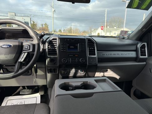 Used 2017 Ford F250 XLT image 15