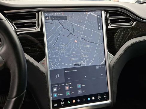 Used 2017 Tesla Model S 90D image 21