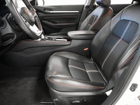 Used 2023 Nissan Altima 2.5 SR image 11