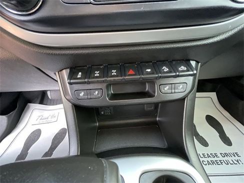 Used 2020 Chevrolet Colorado ZR2 w/ Colorado ZR2 Bison Edition image 30