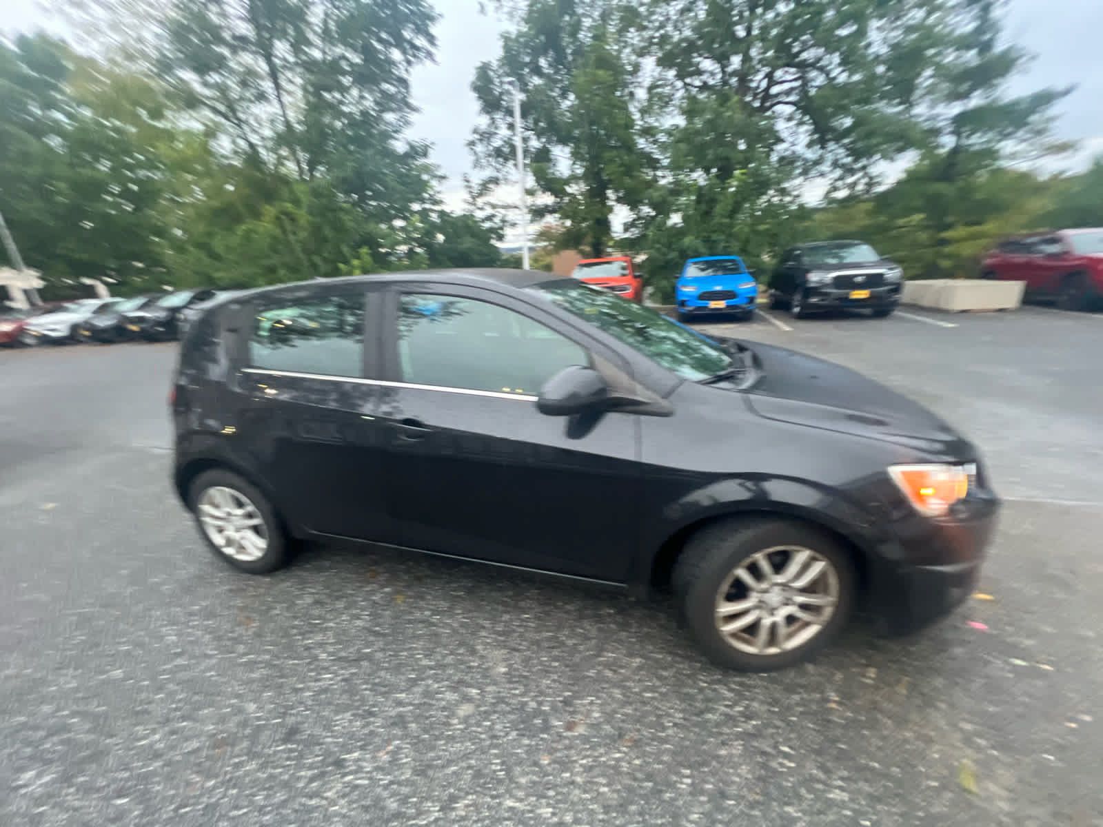 Used 2013 Chevrolet Sonic LT FWD image 6