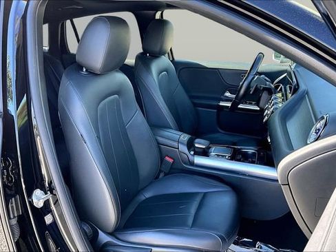 Certified 2022 Mercedes-Benz GLA 250 4MATIC image 32