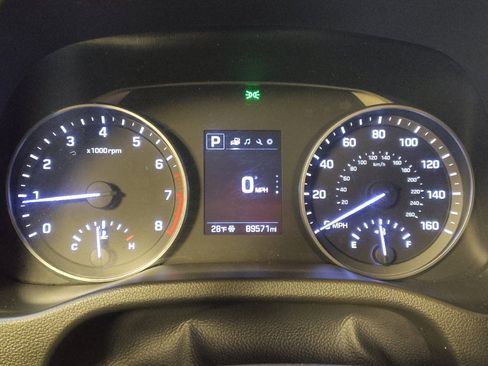 Used 2018 Hyundai Elantra SEL w/ Cargo Package image 23