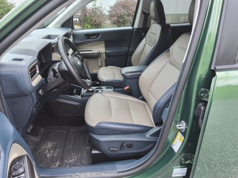 Used 2025 Ford Maverick Lariat w/ 4K Tow Package AWD/4WD image 11