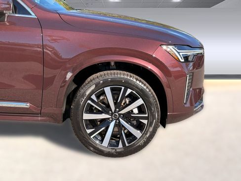 Used 2026 Volvo XC90 B5 Core w/ Protection Package image 12