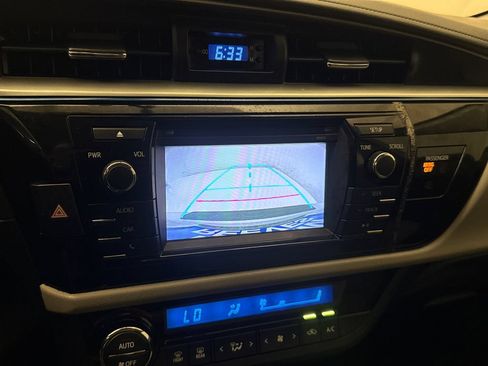 Used 2016 Toyota Corolla LE FWD image 21