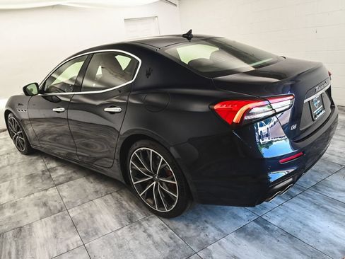 Used 2023 Maserati Ghibli Modena Q4 AWD/4WD image 4