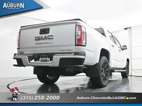 Used 2021 GMC Canyon Denali image 21